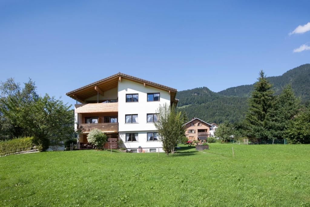 Nespecifikovaný výhled na hory nebo výhled na hory při pohledu z apartmánu