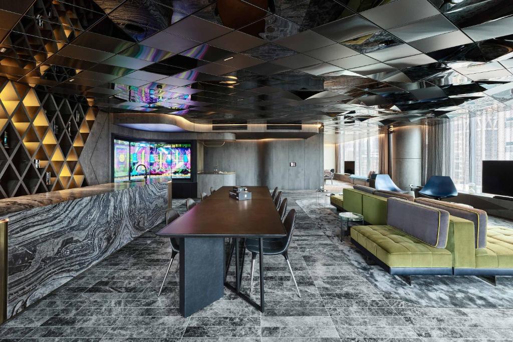 W Melbourne - Resim 42