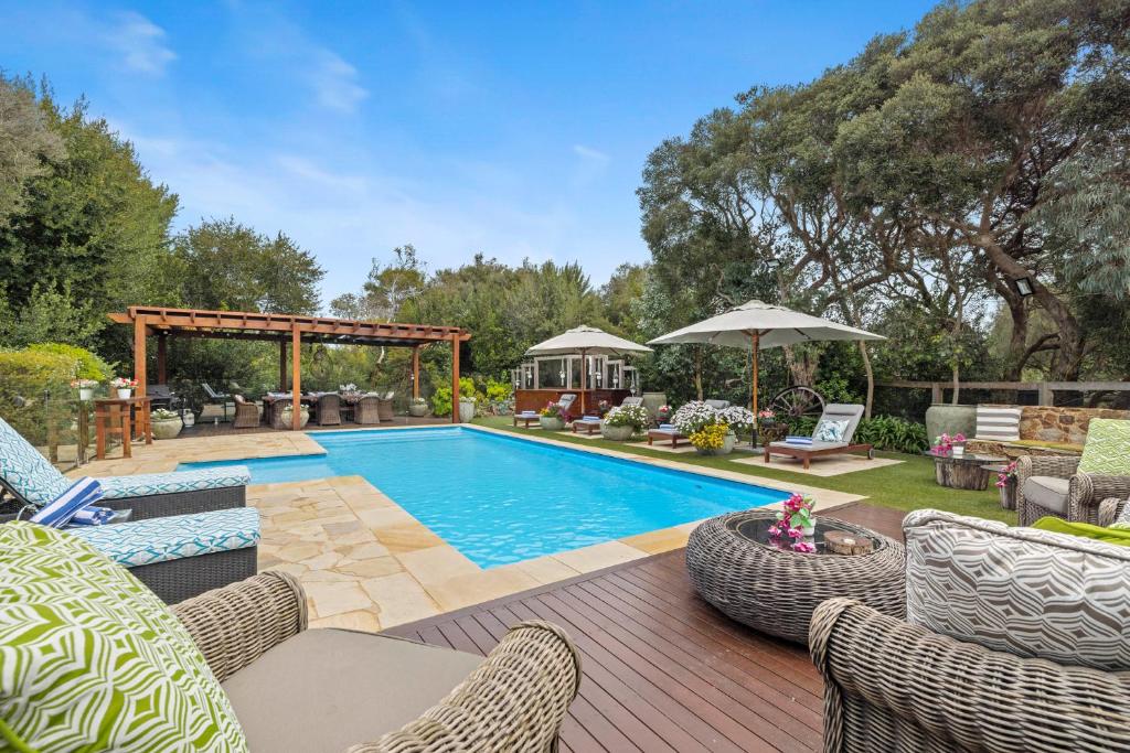 Swimmingpoolen hos eller tæt på Moonah Woodlands Resort