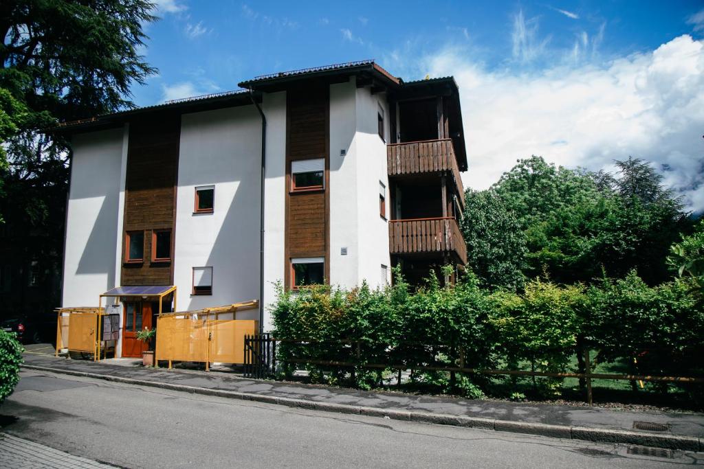 Between Lakes Apartments - 58 - Resim 17