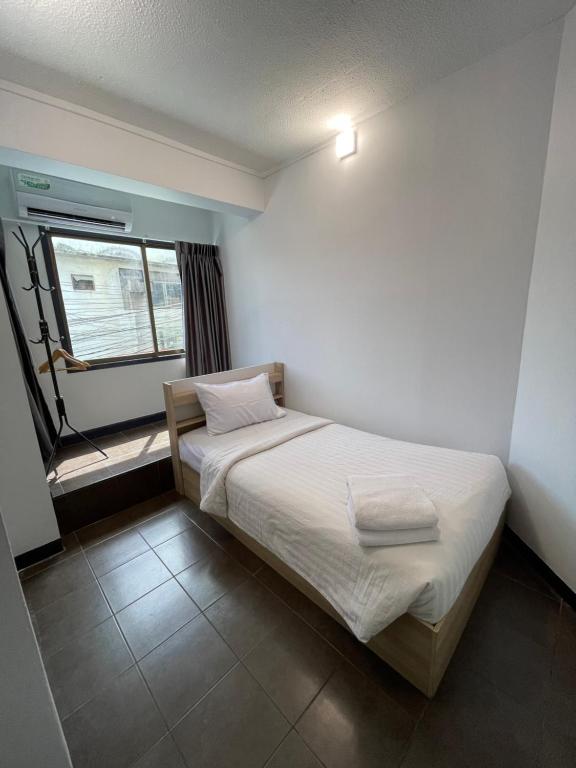 Maland House Hostel - Pattaya soi 14 Saisong Road - Resim 18