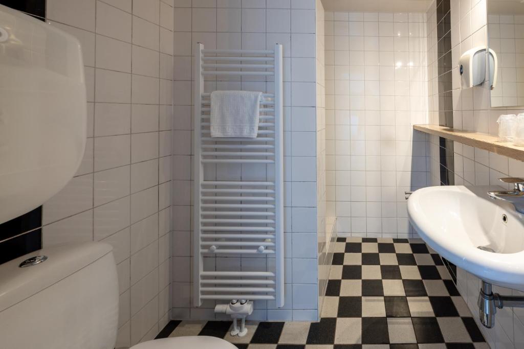 Koupelna v ubytování Hotel Restaurant 'de Vossenberg'