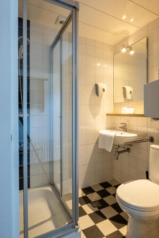 Koupelna v ubytování Hotel Restaurant 'de Vossenberg'