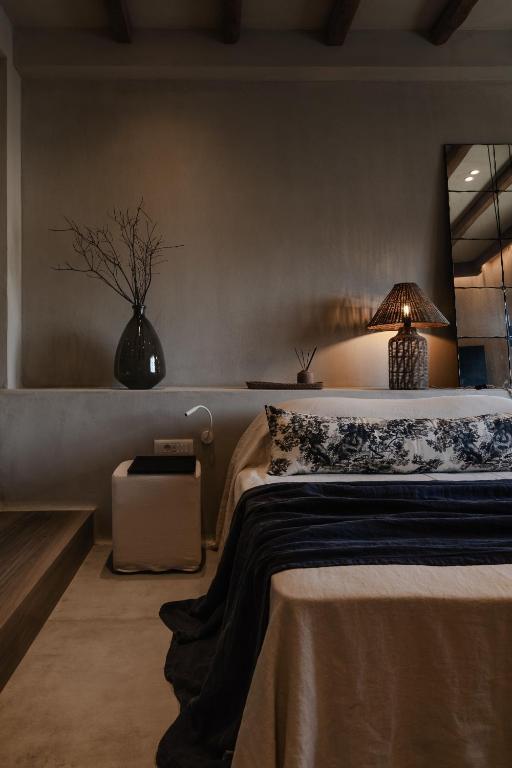 Postel nebo postele na pokoji v ubytování Tesoro Elegant escapes- suites