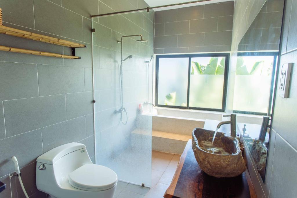 Koupelna v ubytování Phúc Villa Hoi An