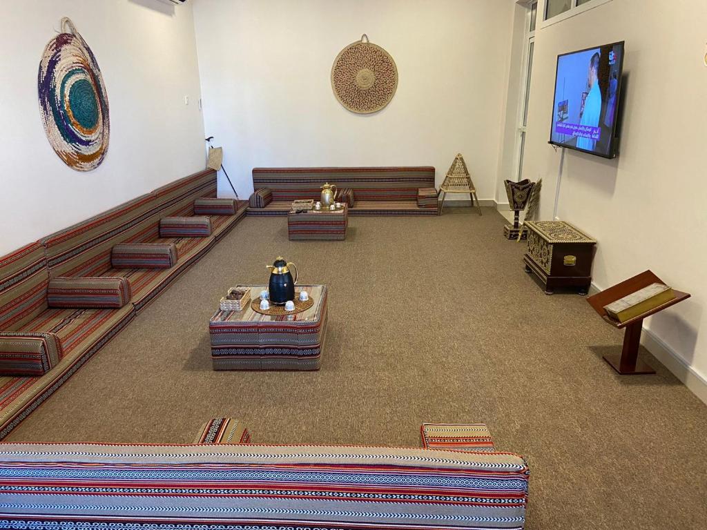 TV a/nebo společenská místnost v ubytování Legacy Hostel