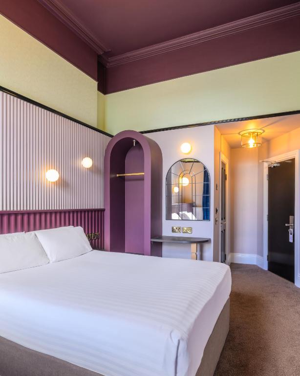 Hotel St George by Nina - Resim 16