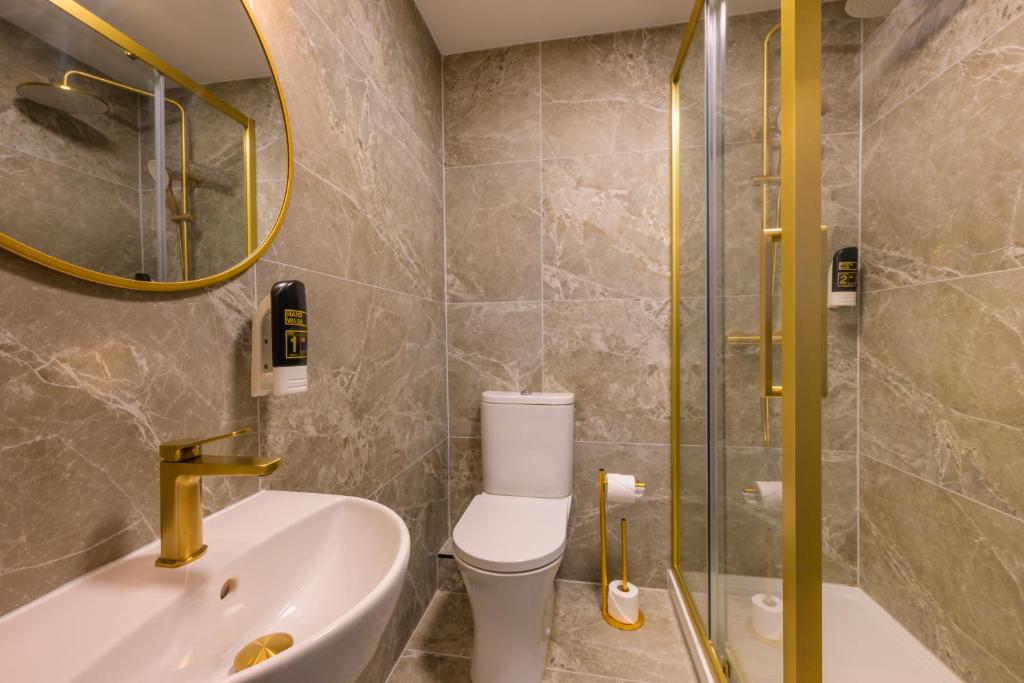 Hotel St George by Nina - Resim 5