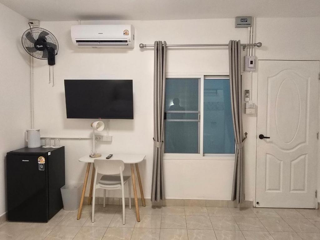 The Oasis Inn - Resim 5