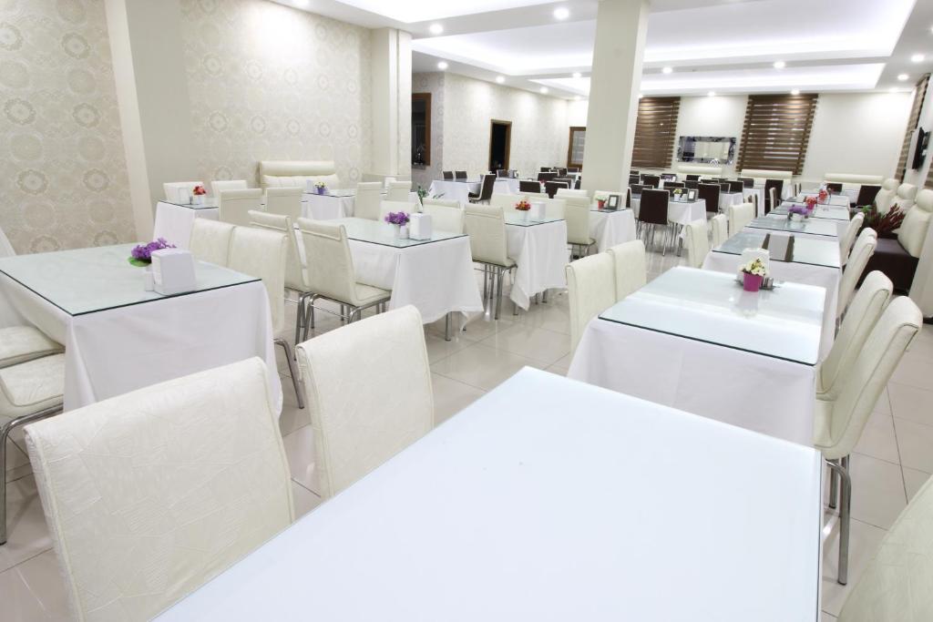 Restaurace v ubytování Afyon Grand Arı Hotel