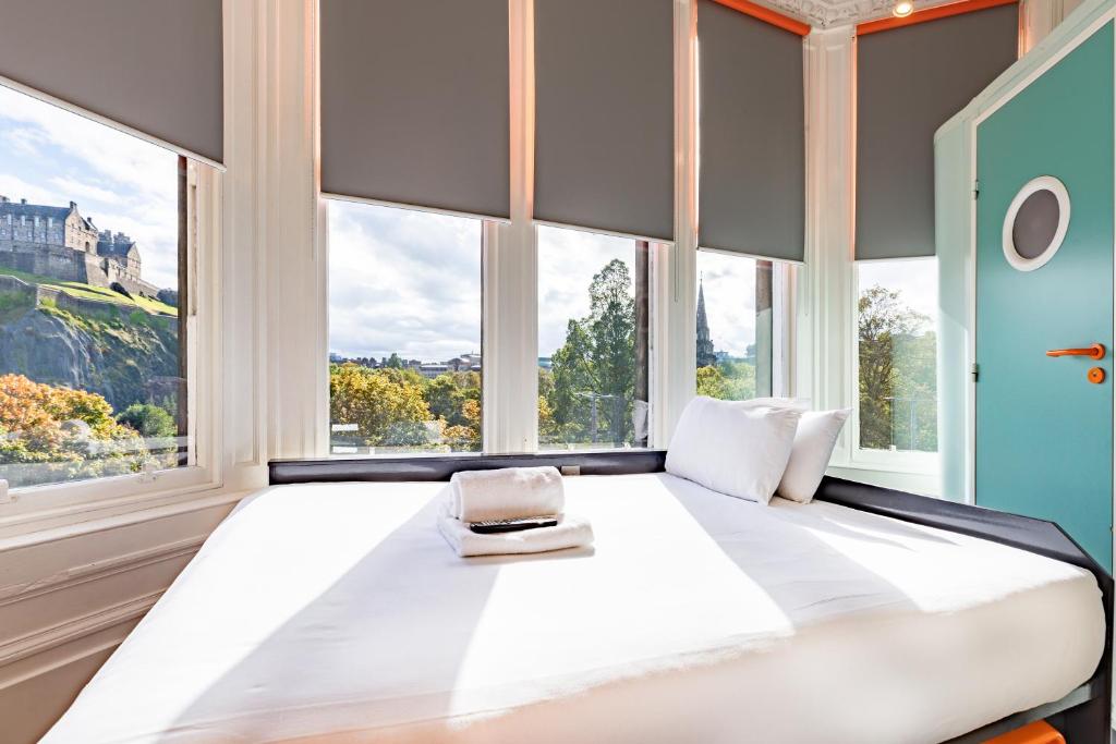 easyHotel Edinburgh - Resim 6