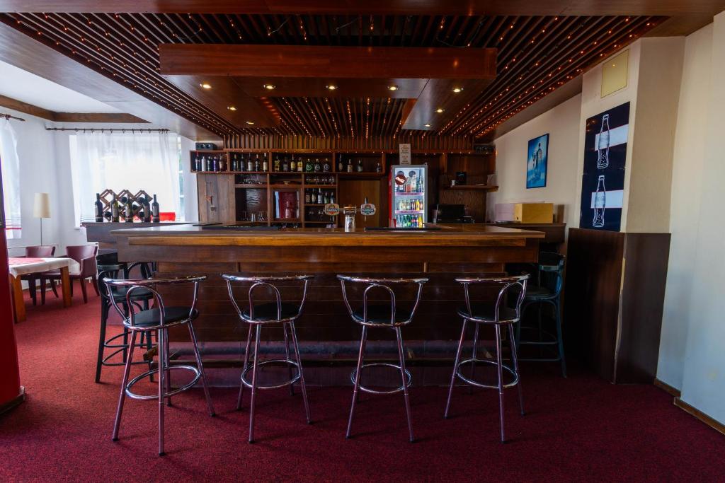 Lounge nebo bar v ubytování Hotel Tanecnica