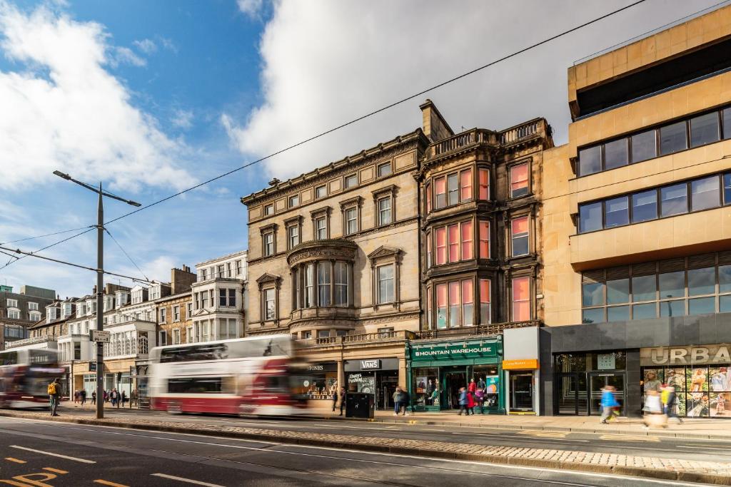 Nespecifikovaný výhled na destinaci Edinburgh nebo výhled na město při pohledu z hotelu