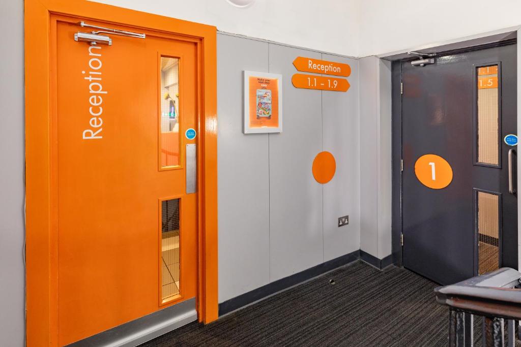 easyHotel Edinburgh - Resim 20