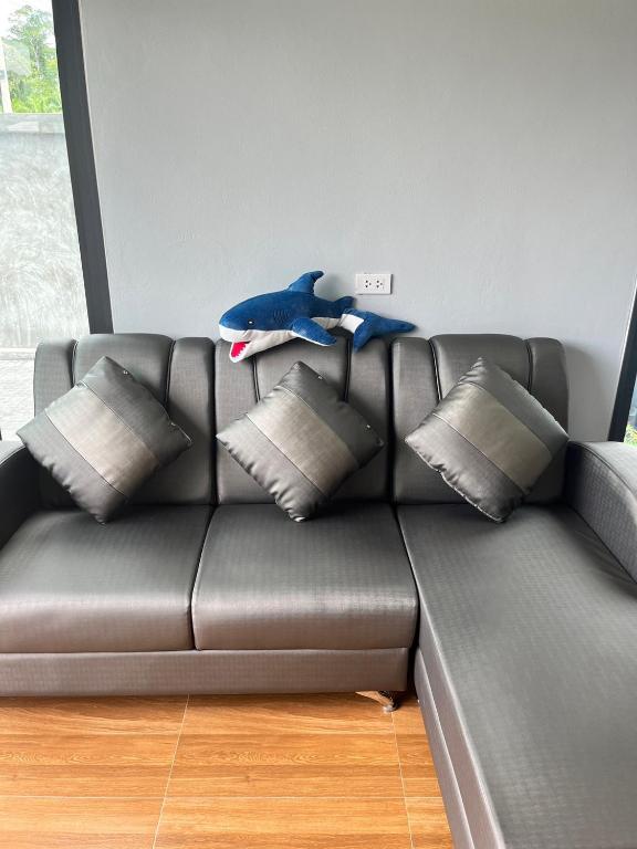 Posezení v ubytování Arun Siri Pool Villa Aonang