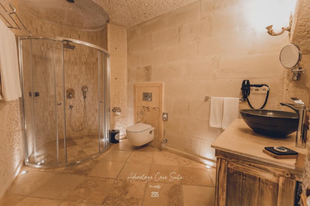 Nino Cave Suites - 13