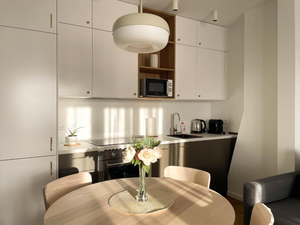 S45 APT by PROMODERO