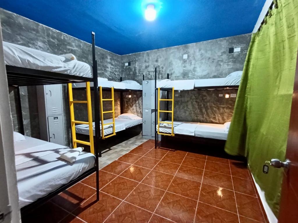 Postel nebo postele na pokoji v ubytování Ding-Dong Hostel