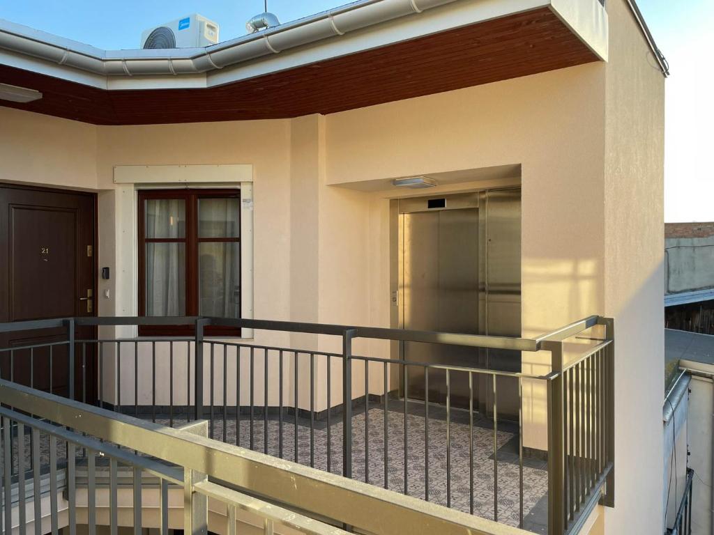 S45 APT by PROMODERO - 13