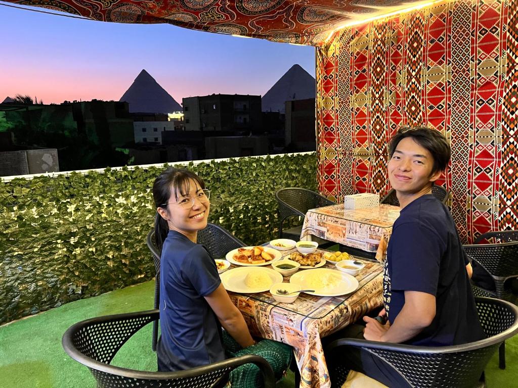 Hosté ubytování 2 Jana Pyramids view inn