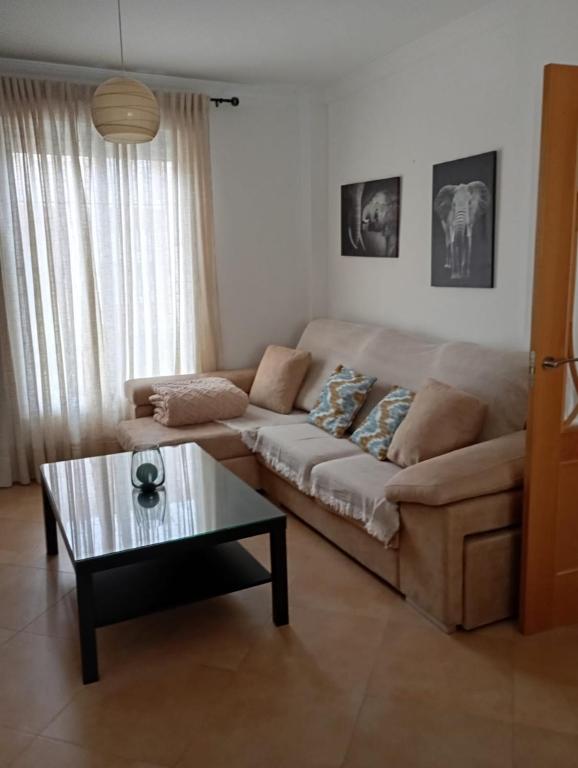 Część wypoczynkowa w obiekcie Casa nueva en Urbanización la Biznaga
