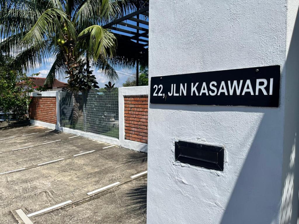 Certifikát, hodnocení, plakát nebo jiný dokument vystavený v ubytování Larkin Bungalow Homestay