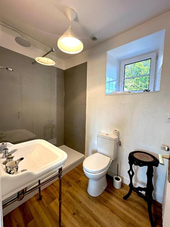 Koupelna v ubytování Chambre d'hôtes de charme Partager Enregistrer