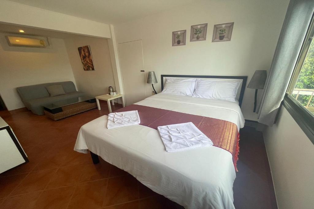 Postel nebo postele na pokoji v ubytování Swiss Villas Panoramic - SHA Certified