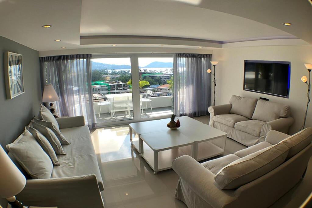 Posezení v ubytování Swiss Villas Panoramic - SHA Certified
