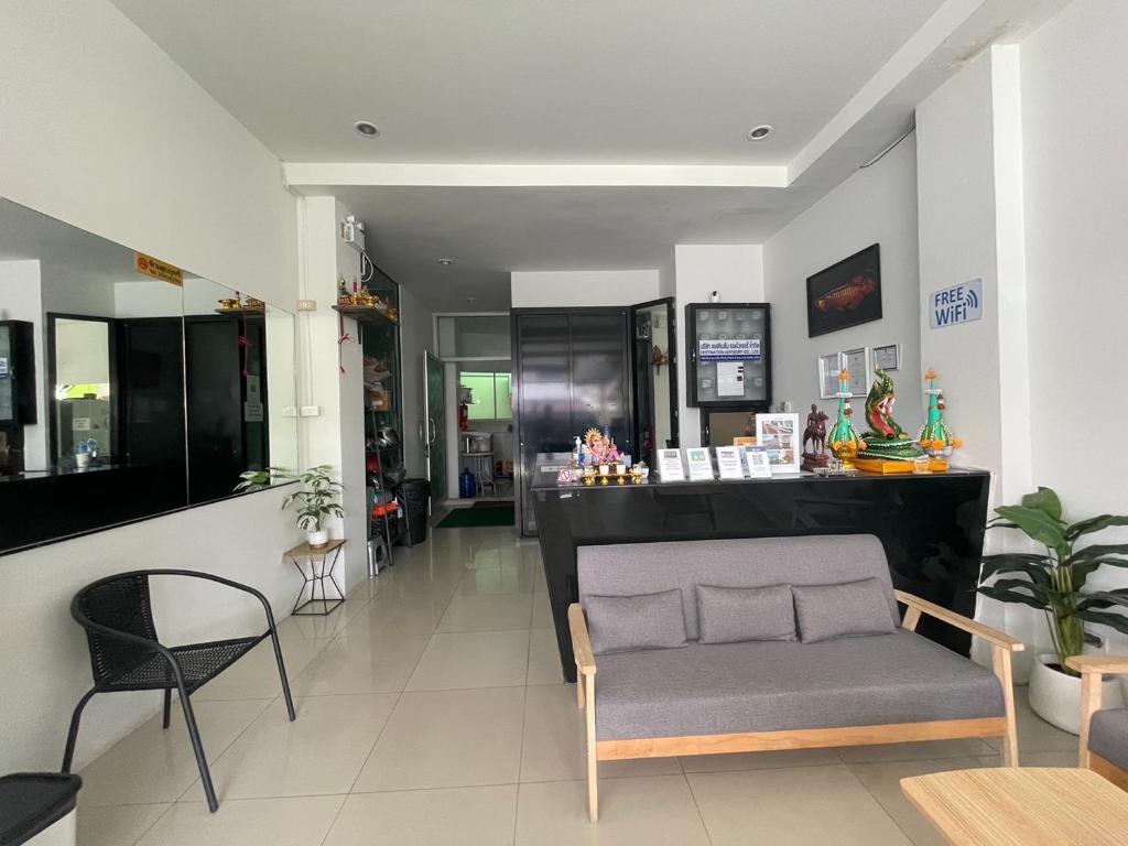 T & C Hotel Patong Beach - Resim 12