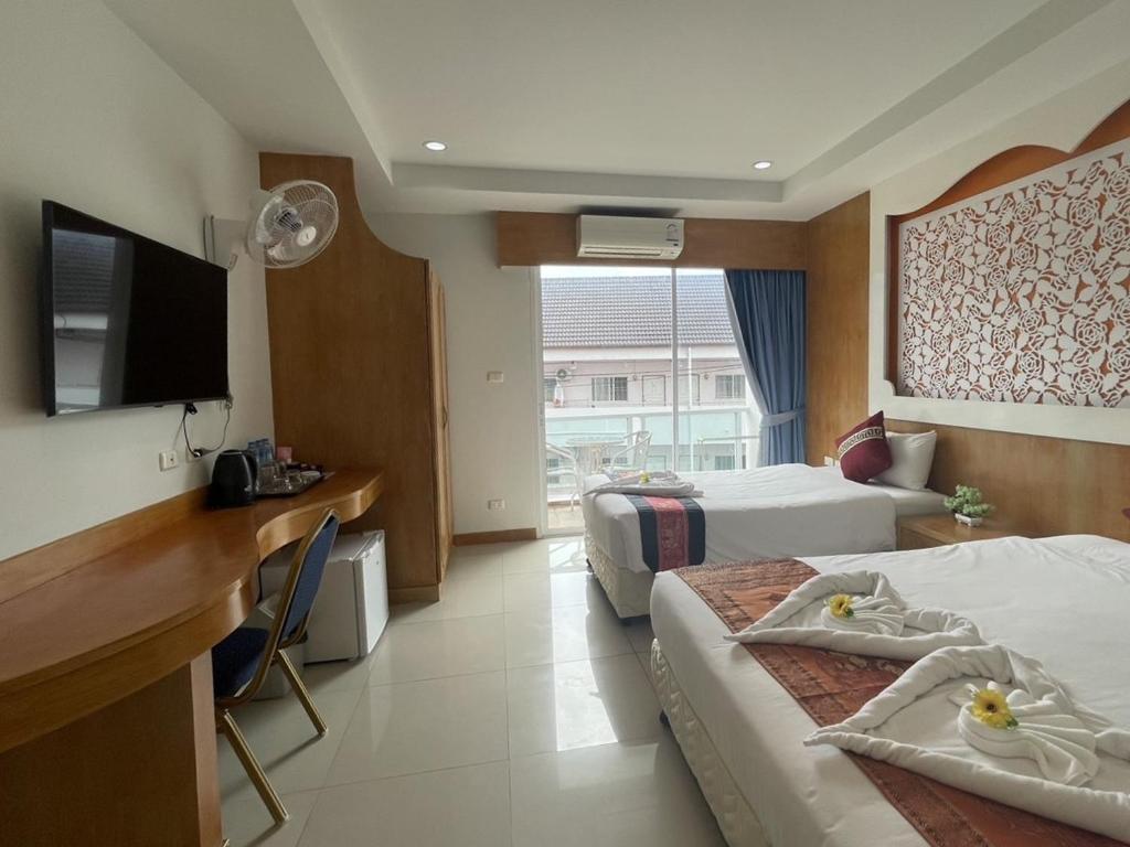 T & C Hotel Patong Beach - Resim 23