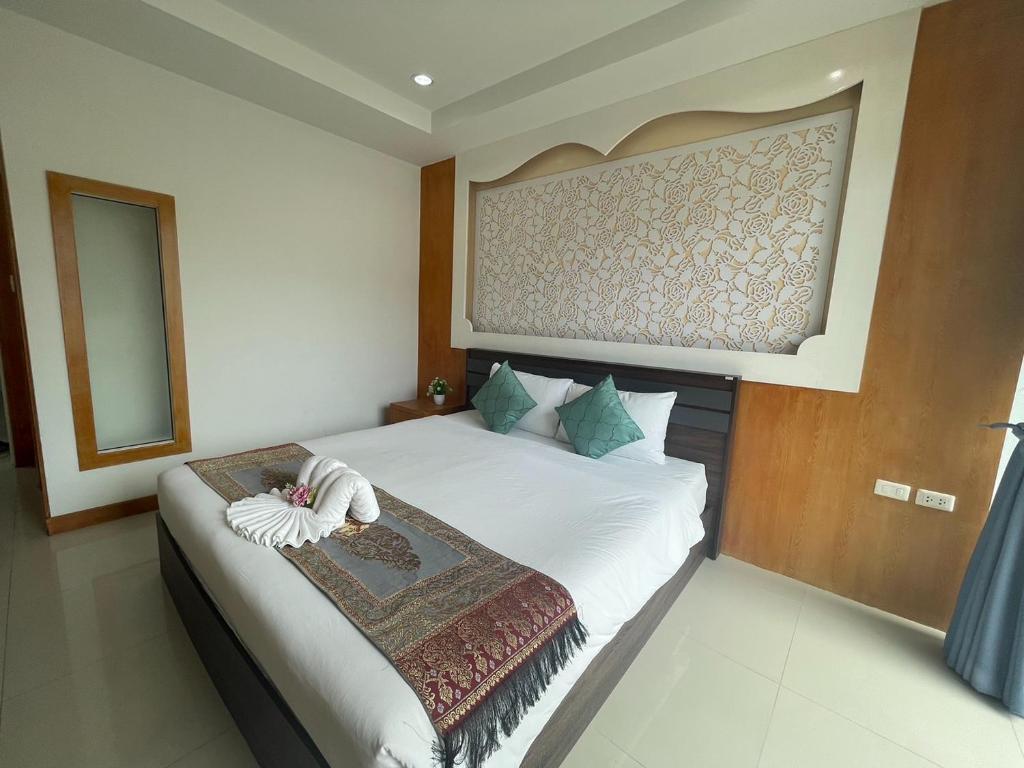 T & C Hotel Patong Beach - Resim 39