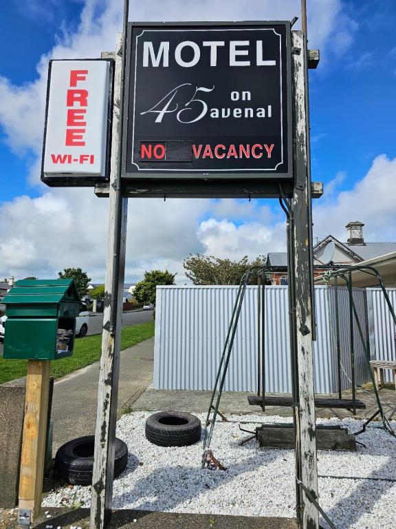 45 On Avenal Motel - Resim 6