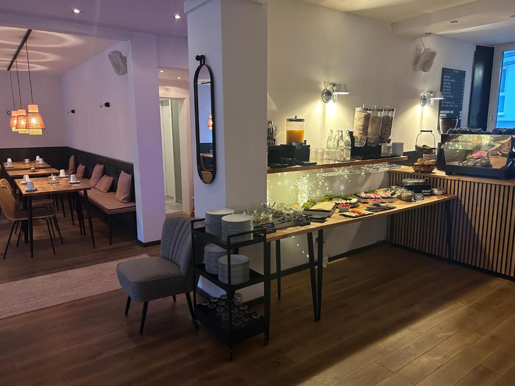 DK Hotel Heidelberg - Resim 44