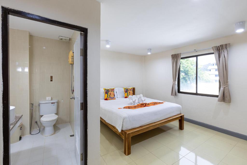 PMS Boutique Patong - Resim 3