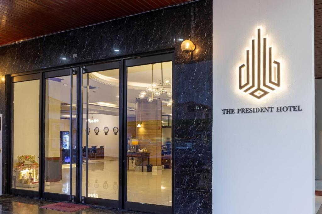 The President Hotel at Chokchai 4 - Resim 10