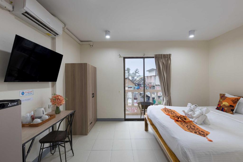 PMS Boutique Patong - Resim 1