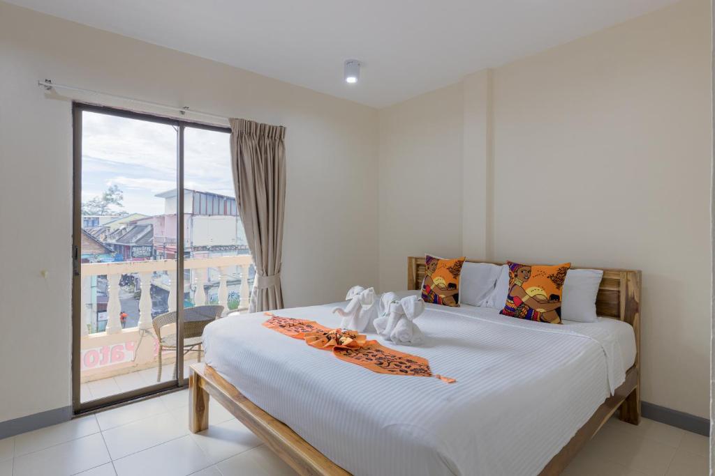 PMS Boutique Patong - Resim 7