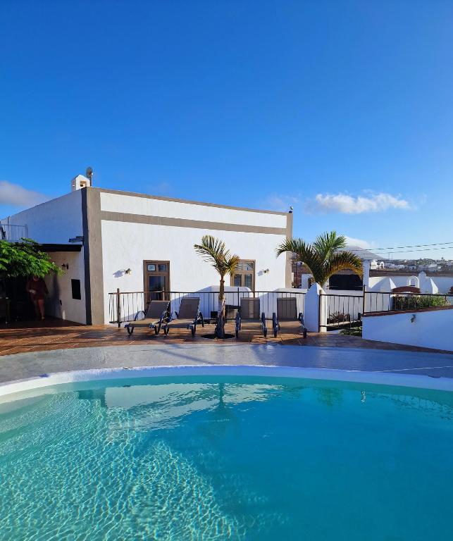 Casa Vieja, 4 bedroom villa with a private pool