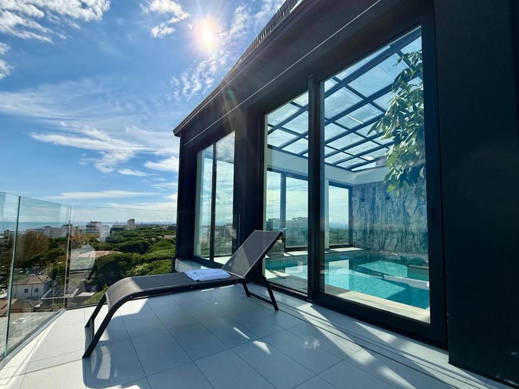 Bazén v ubytování Bolina Suite & Spa nebo v jeho okolí