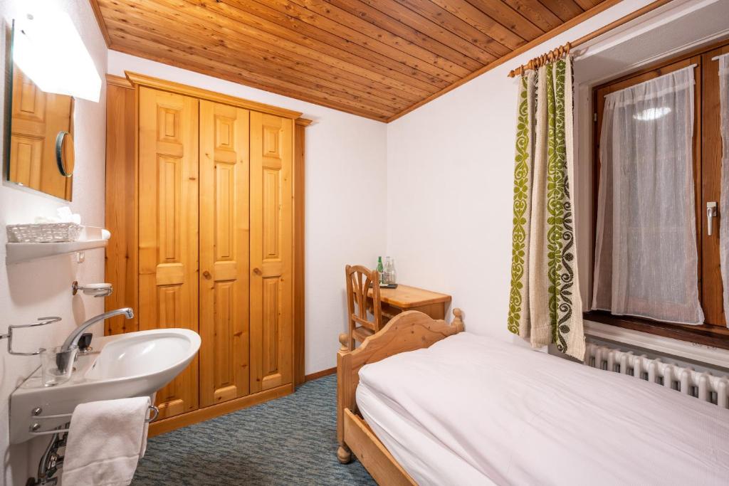 Koupelna v ubytování Hotel Cristallina