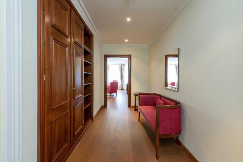 Posezení v ubytování Suvretta House