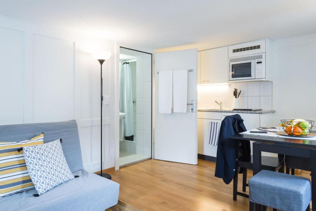 Kuchyň nebo kuchyňský kout v ubytování HITrental Zeughausgasse - Apartment