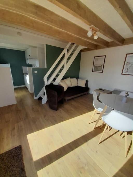 Photo de la galerie de l'établissement Maisonnette plage à pieds, à Clohars-Carnoët