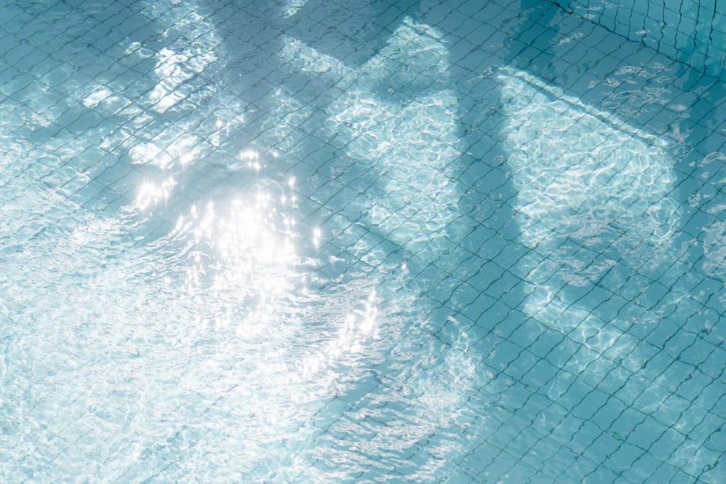 Bazén v ubytování Eden Roc Marina Hotel nebo v jeho okolí