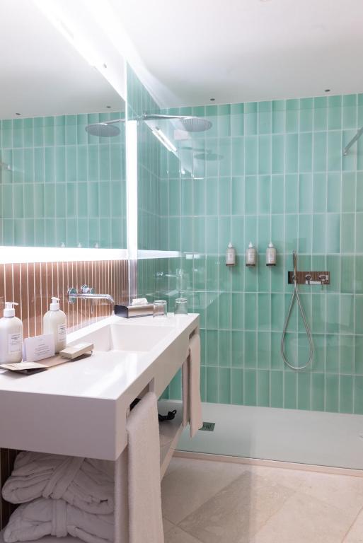 Hotel Cala Caterina - 11