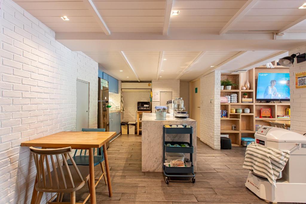 Simply Sleep Hostel - Resim 27