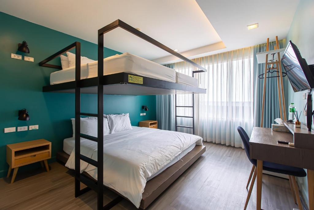 
Quadruple Room with Private Bathroom
