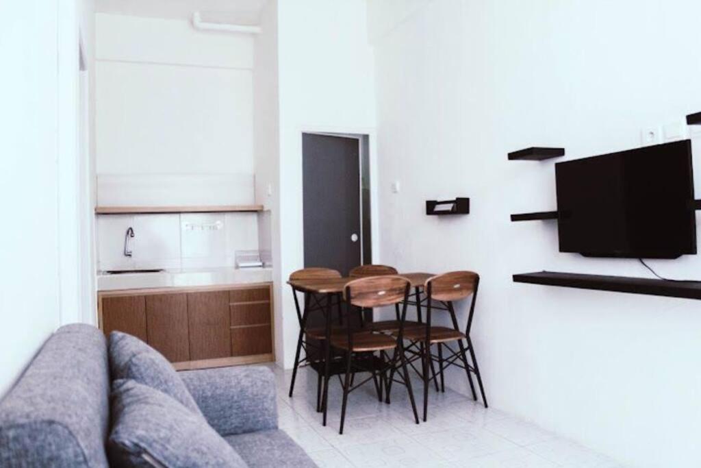 Køkken eller tekøkken på Green Valey Apartment Balikpapan