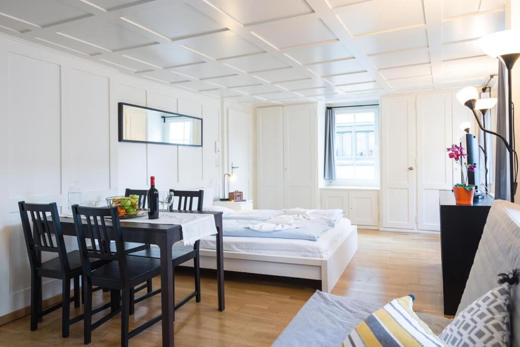 Postel nebo postele na pokoji v ubytování HITrental Zeughausgasse - Apartment